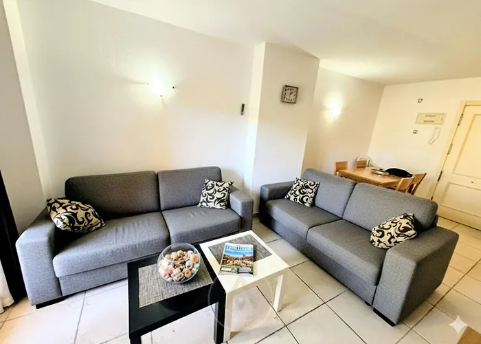 Alquiler De Piso En Calle Tramuntana Apartmán